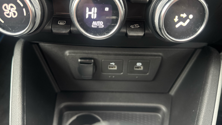 Dacia Duster 1.3 TCe 150 Prestige 5dr EDC Petrol Estate